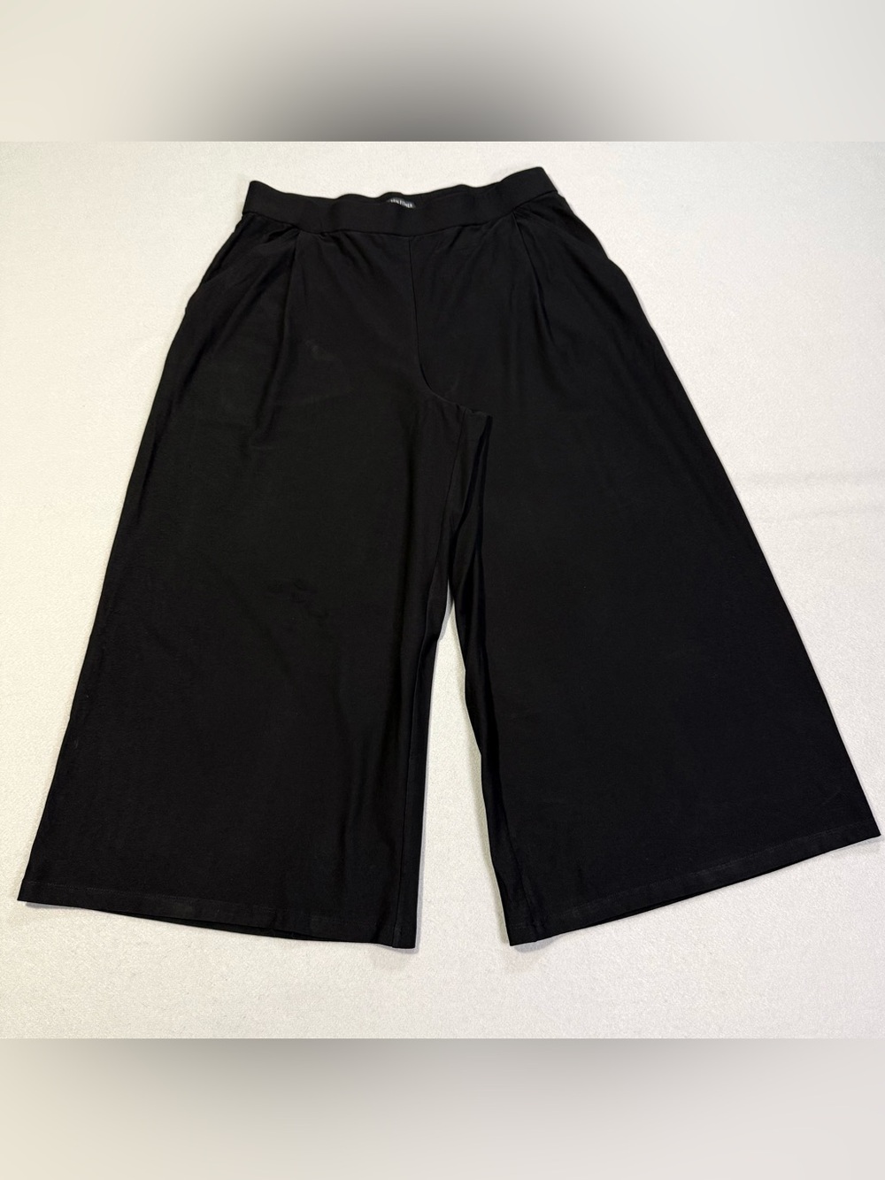 Eileen Fisher Black Wide Leg Crop Pants M Stretch Pull On Pockets Minimalist